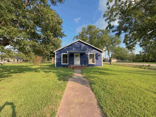 500 18th St., Port Arthur, TX 77642