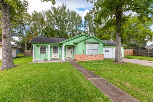 55 Morrogh St, Beaumont, TX 77707