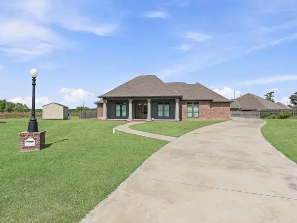 3302 Rolling Ridge, Orange, TX 77632