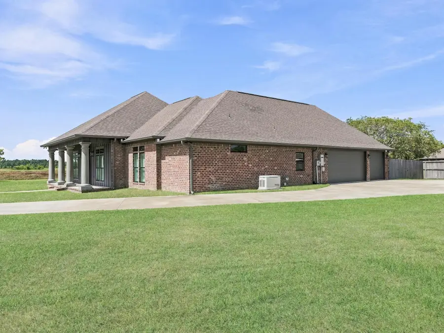 3302 Rolling Ridge, Orange, TX 77632 - #3
