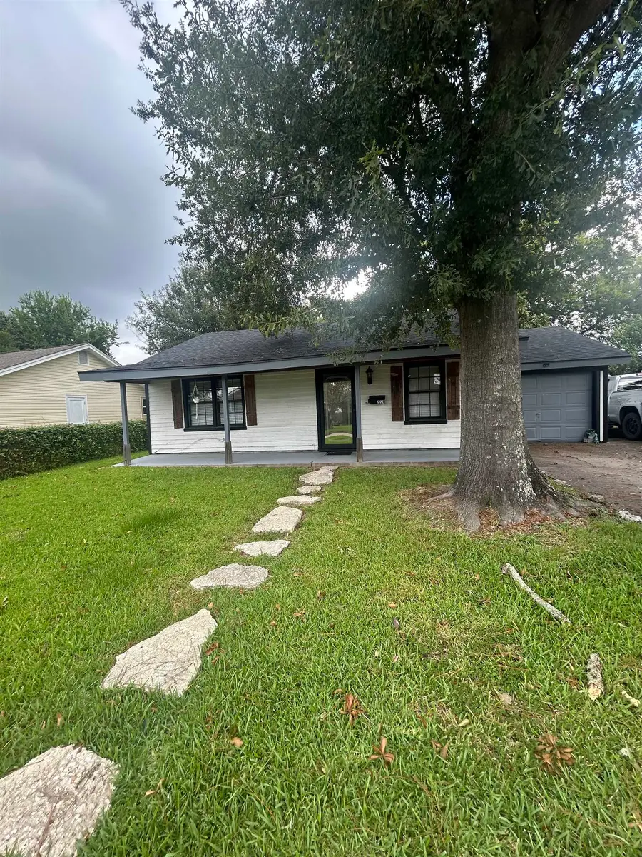2226 8th St., Port Neches, TX 77651 - #2