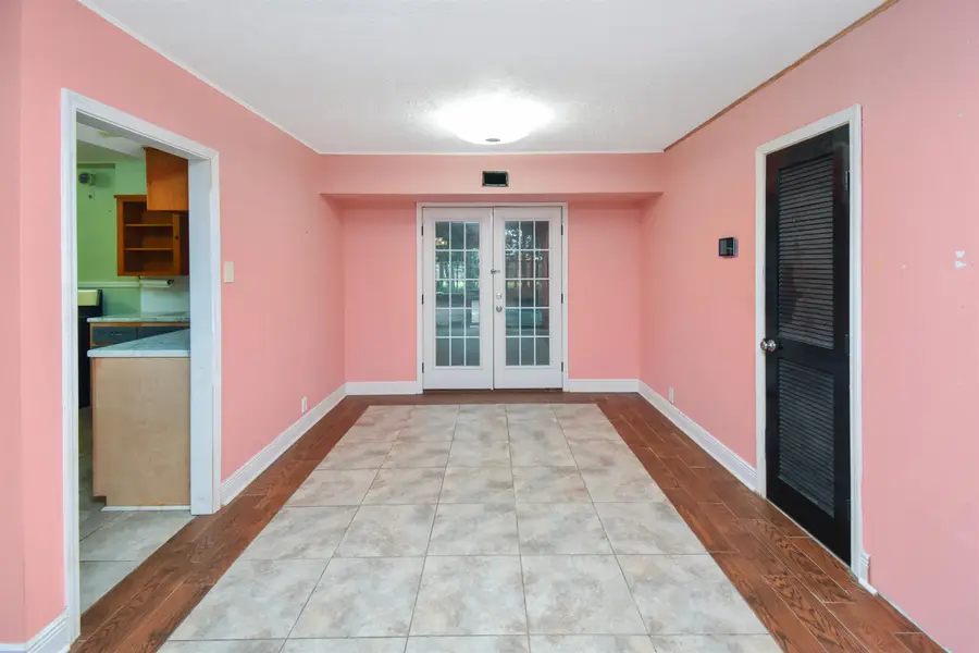 1307 W Cypress, Orange, TX 77630 - #3