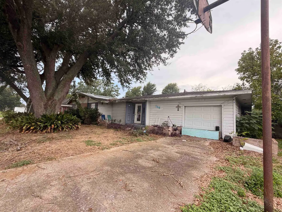 116 Jerry Dr, Nederland, TX 77627 - #1