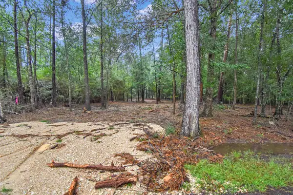 2770 Colonial Dr, Kountze, TX 77625