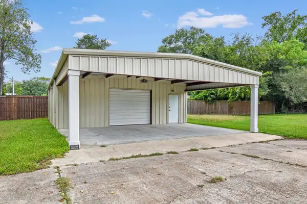3502 W Park Ave, Orange, TX 77630