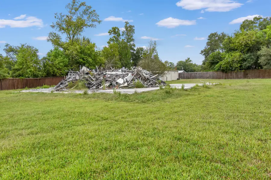 3502 W Park Ave, Orange, TX 77630 - #3