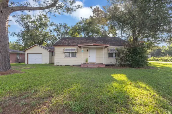102 Linda, Orange, TX 77630
