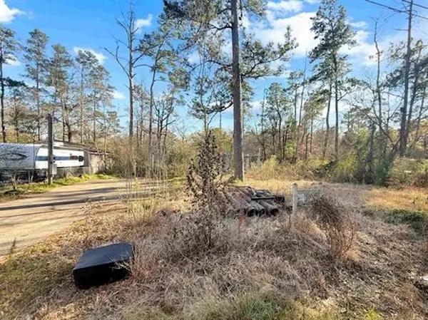 485 Hillcrest Dr., Lumberton, TX 77657