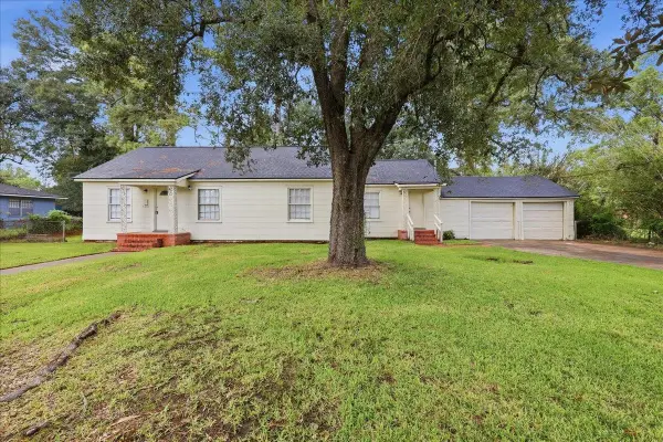 1220 Trinidad St, Beaumont, TX 77703