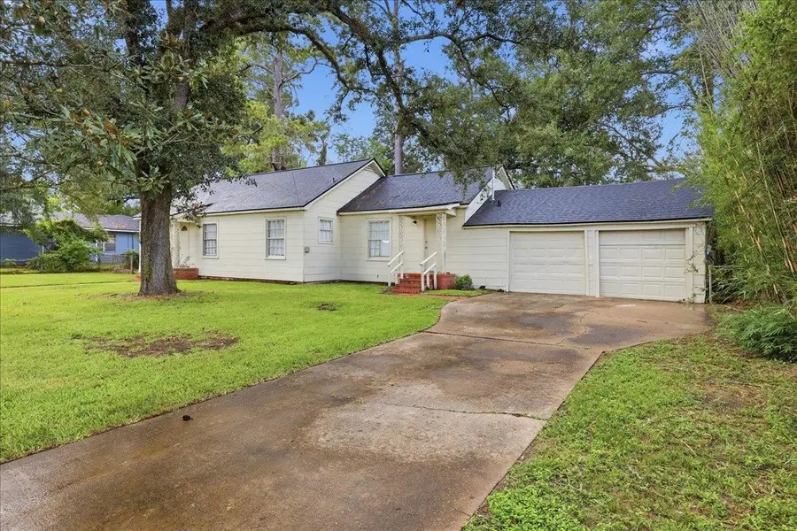 1220 Trinidad St, Beaumont, TX 77703 - #2