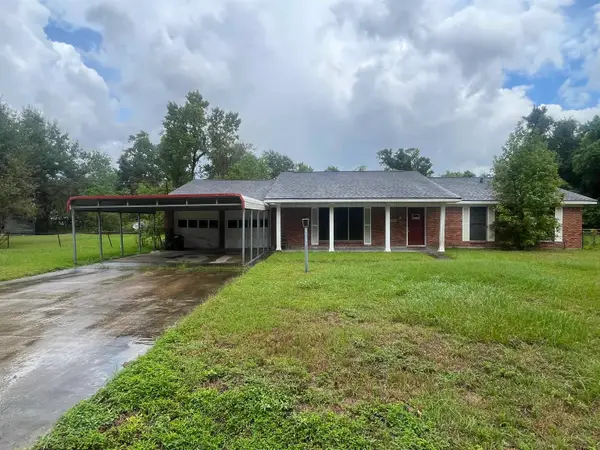 2916 11th St., Orange, TX 77630