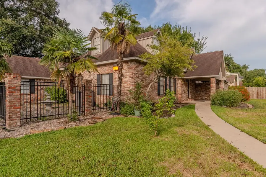 2440 Hazel St, Beaumont, TX 77702 - #3