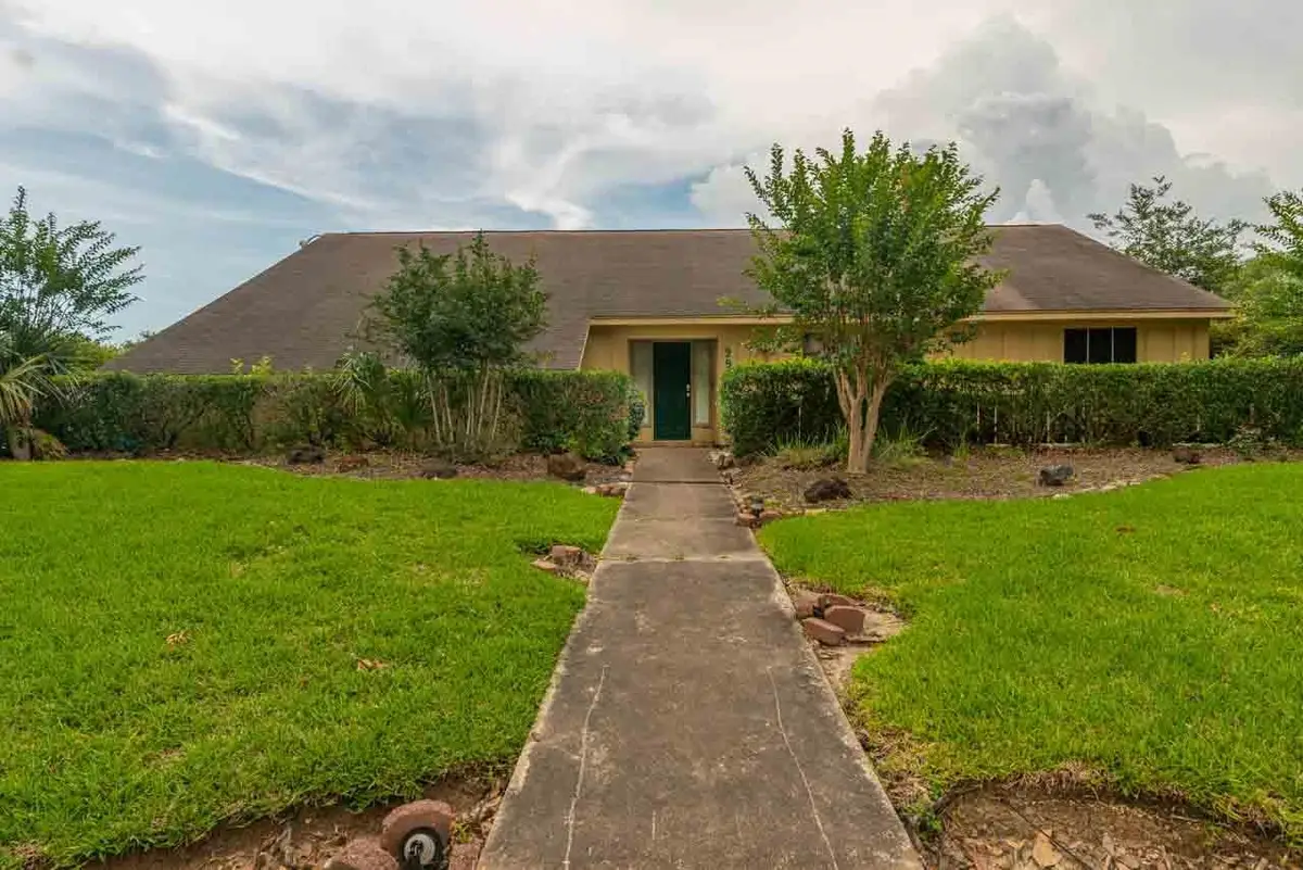 990 Brandywine St, Beaumont, TX 77706 - #1