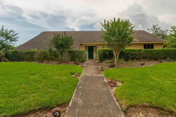 990 Brandywine St, Beaumont, TX 77706