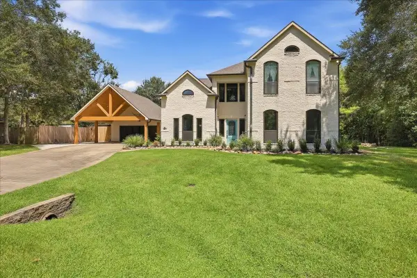 11000 Ashleigh PL., Beaumont, TX 77705