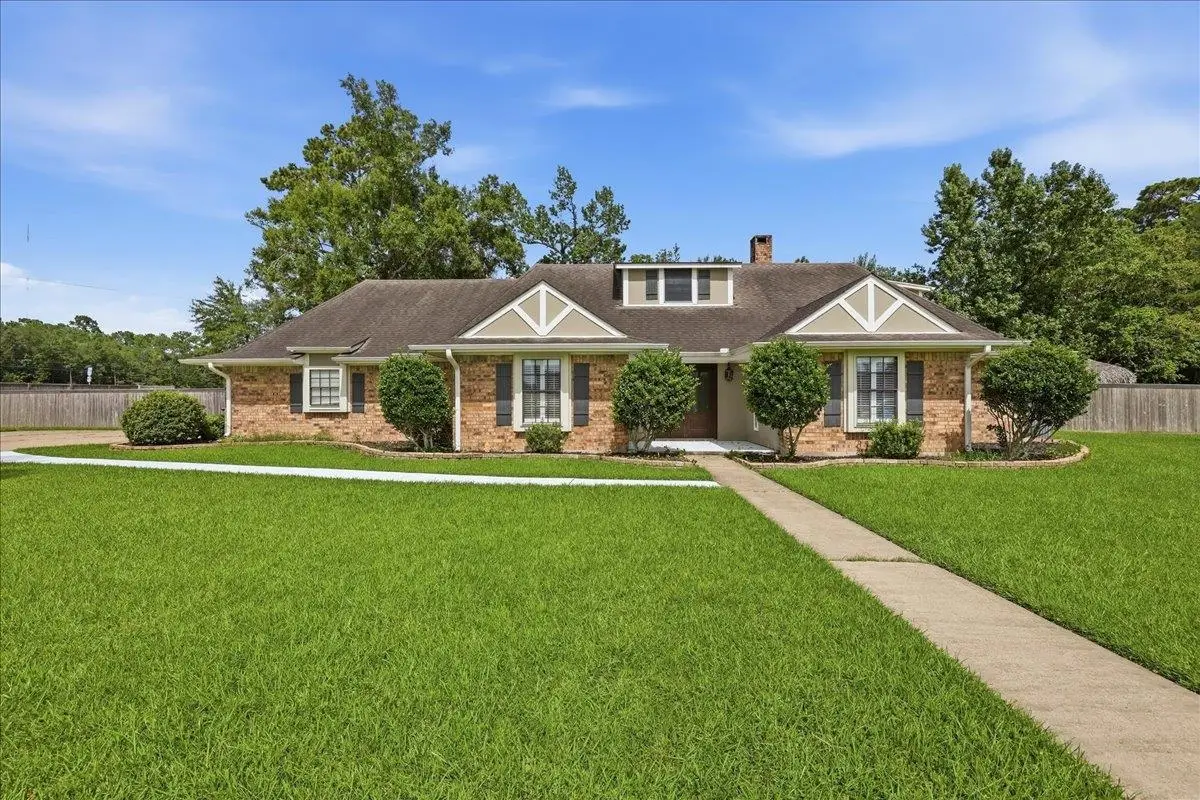 125 Lexington Dr., Vidor, TX 77662 - #1