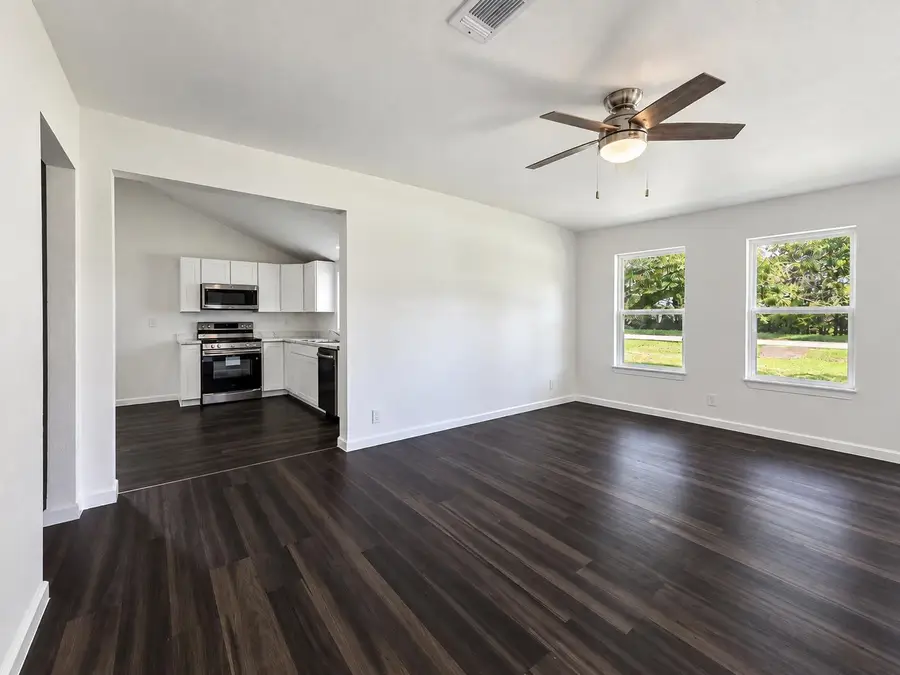 5720 Tyrrell Park Rd, Beaumont, TX 77705 - #3