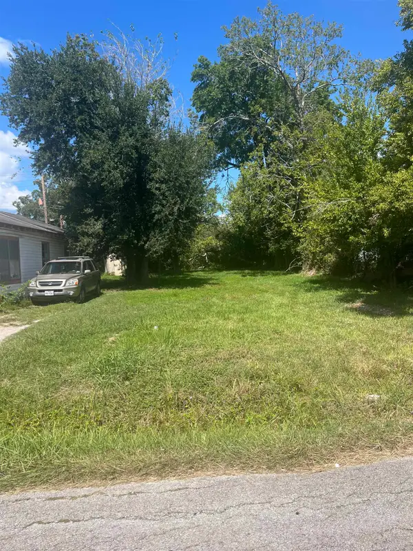 2430 Euclid, Beaumont, TX 77705