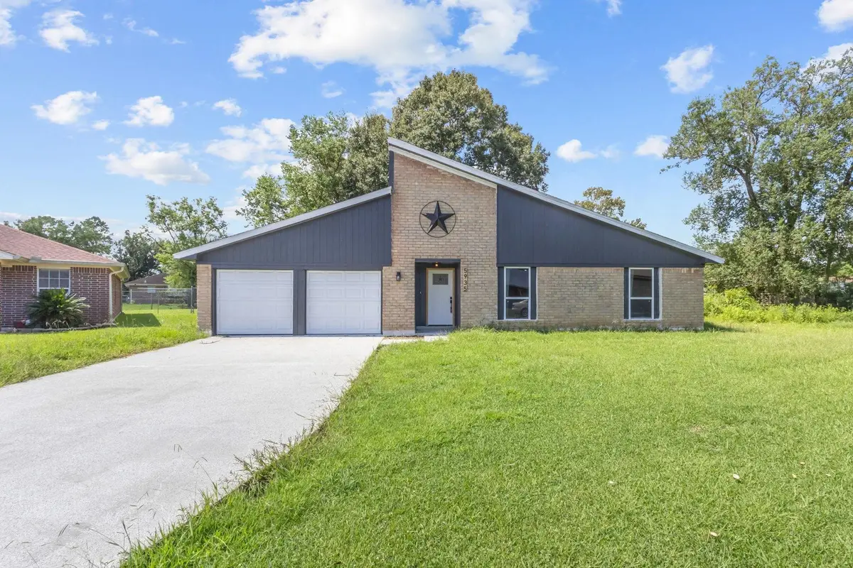 5935 Falcon Ln, Beaumont, TX 77708 - #1