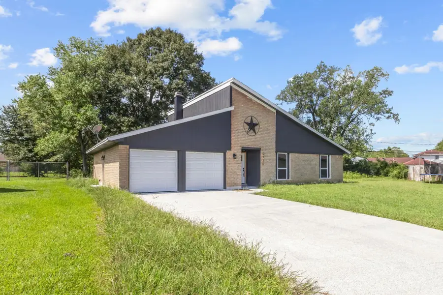 5935 Falcon Ln, Beaumont, TX 77708 - #2