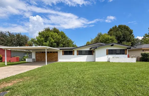 1718 LAKECREST DR, Port Arthur, TX 77642