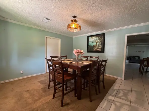 634 Crepe Myrtle, Orange, TX 77630-0000