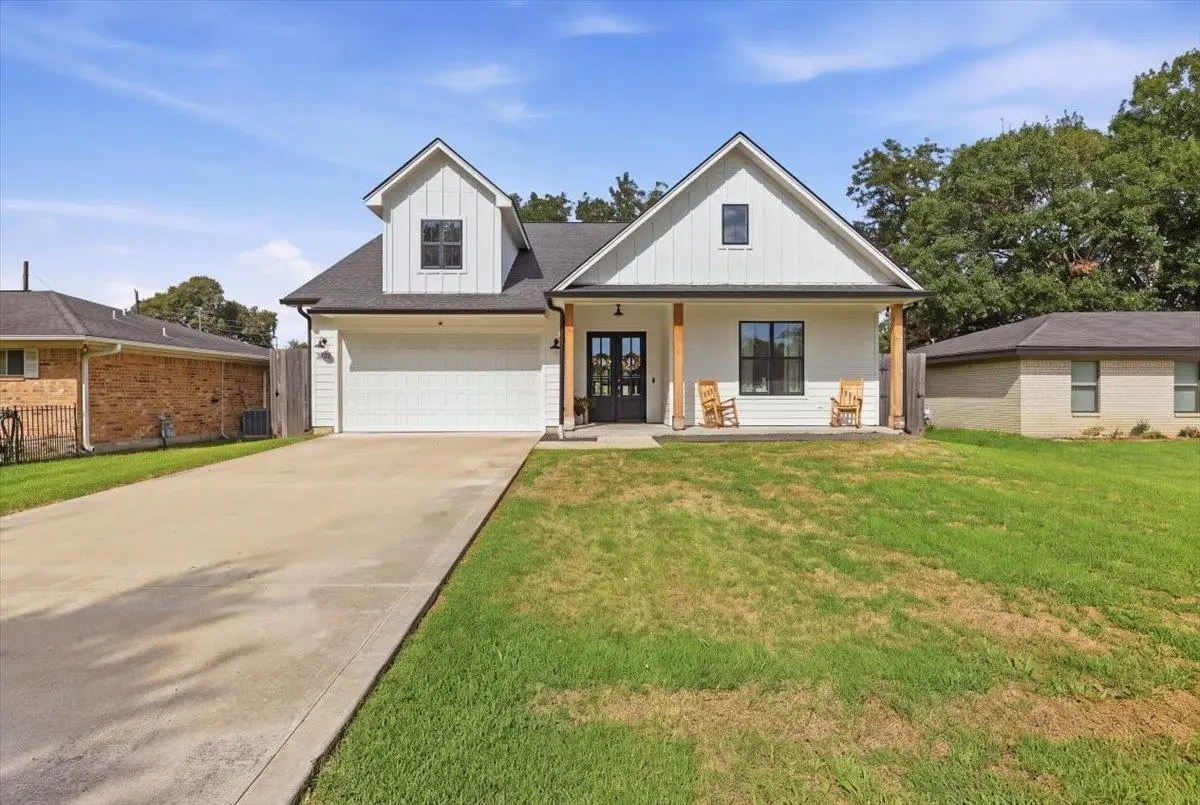 3012 Madison St, Nederland, TX 77627 - #1