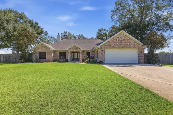 8060 E Ashford Park, Orange, TX 77630