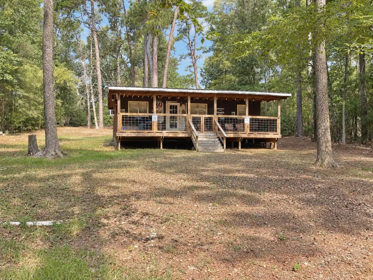 206 Ridgewood Dr W, Hemphill, TX 75948 - #1