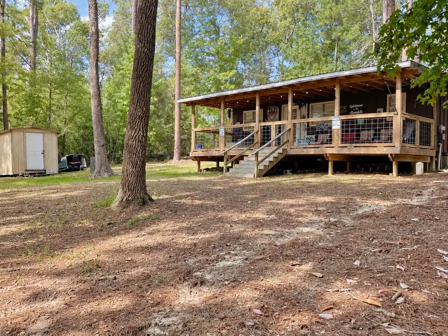 206 Ridgewood Dr W, Hemphill, TX 75948 - #2