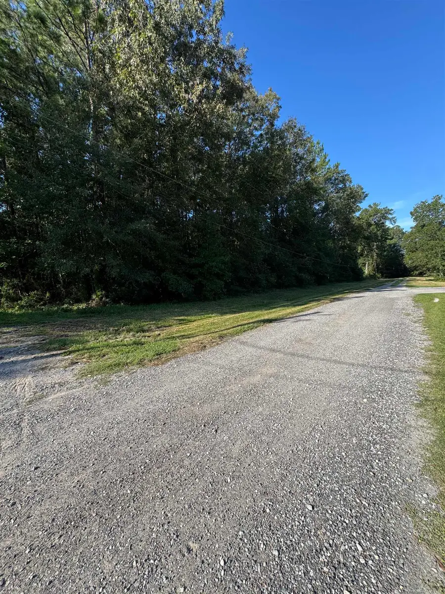 6265 Not Possum Rd., Orange, TX 77630 - #3