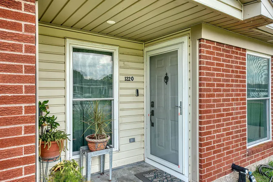 1220 ORANGE AVE., Nederland, TX 77627 - #3