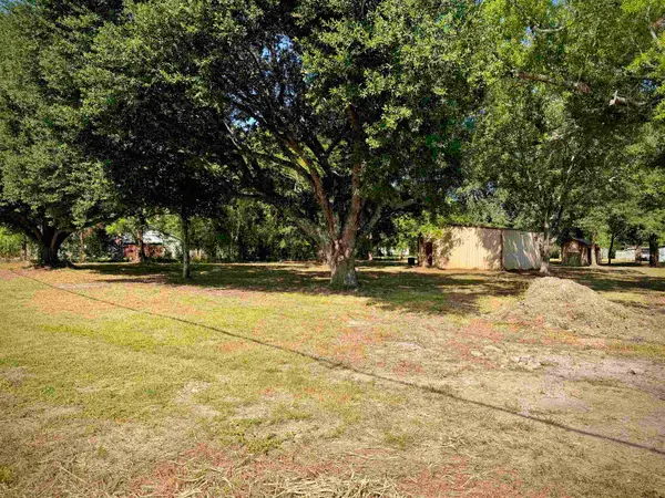 10084 FM 10084, Orange, TX 77632