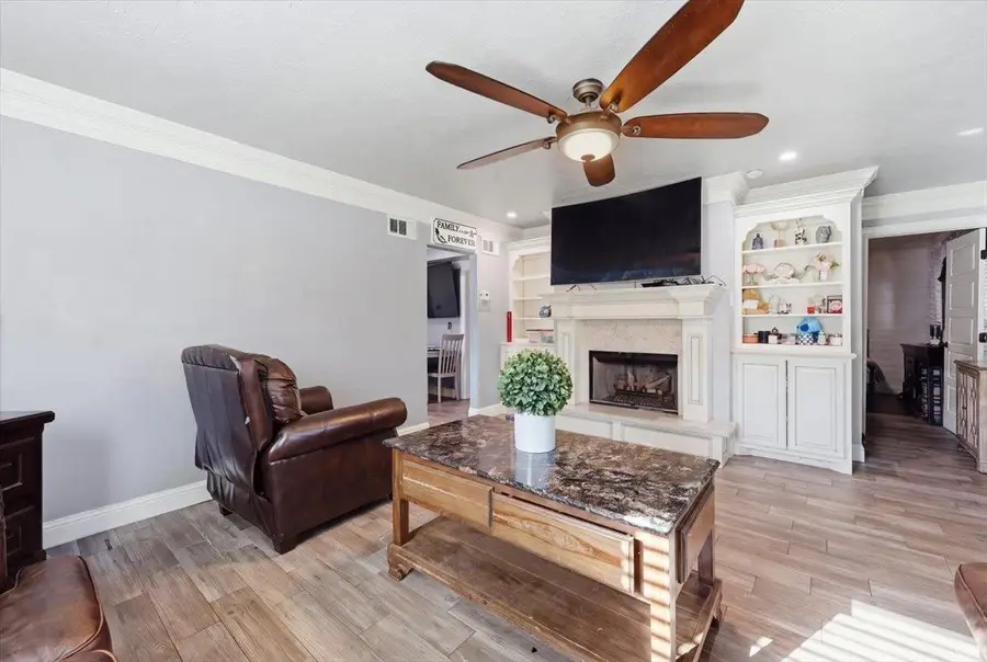 8245 Broussard Rd, Beaumont, TX 77713 - #2