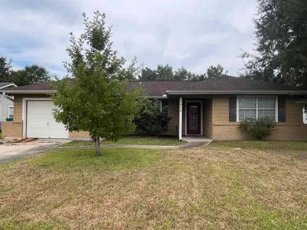 1808 Greenbriar, Orange, TX 77632