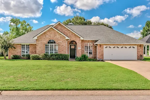 7647 Rosewood Dr., Lumberton, TX 77657