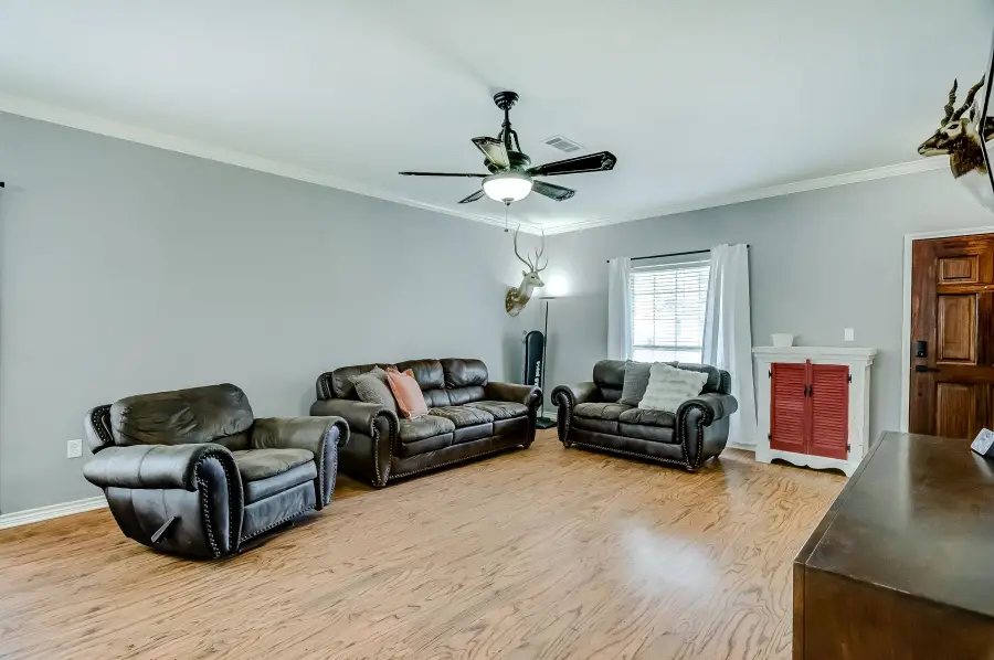 4916 Garfield Ave, Groves, TX 77619 - #3