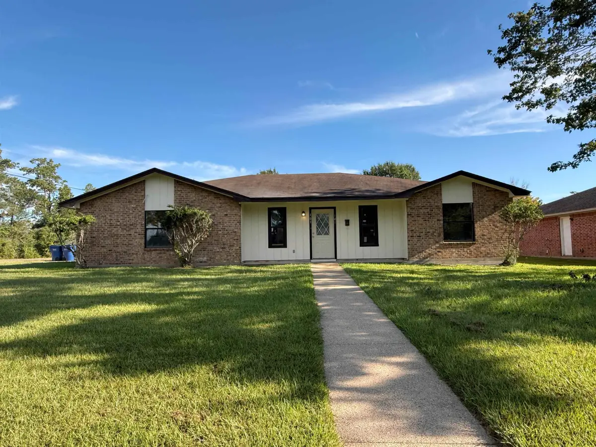 101 Oglesbee, Silsbee, TX 77656 - #1