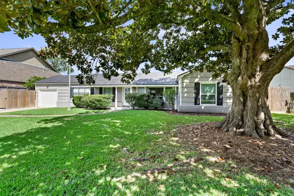 5740 CLINTON ST, Beaumont, TX 77706