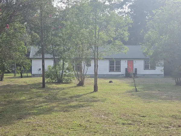 150 Hunters Dr, Vidor, TX 77662
