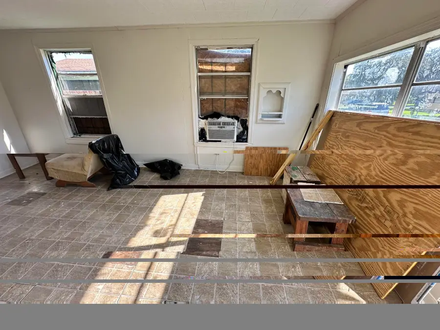 1421 W 6th street, Port Arthur, TX 77640 - #3