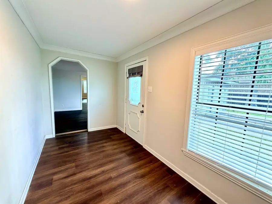 5535 Main, Groves, TX 77619 - #2