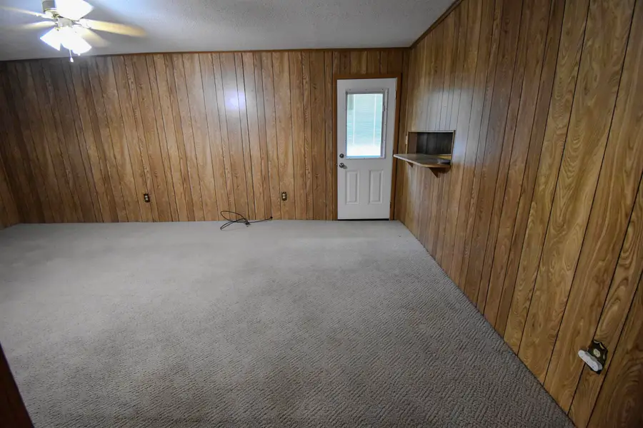 1446 Huntsman St, Orange, TX 77632 - #2
