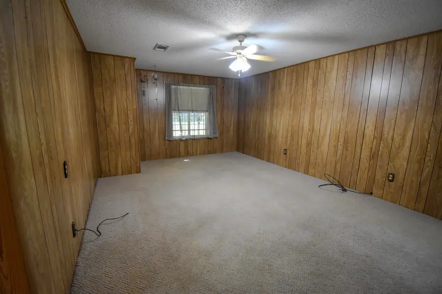 1446 Huntsman St, Orange, TX 77632 - #3