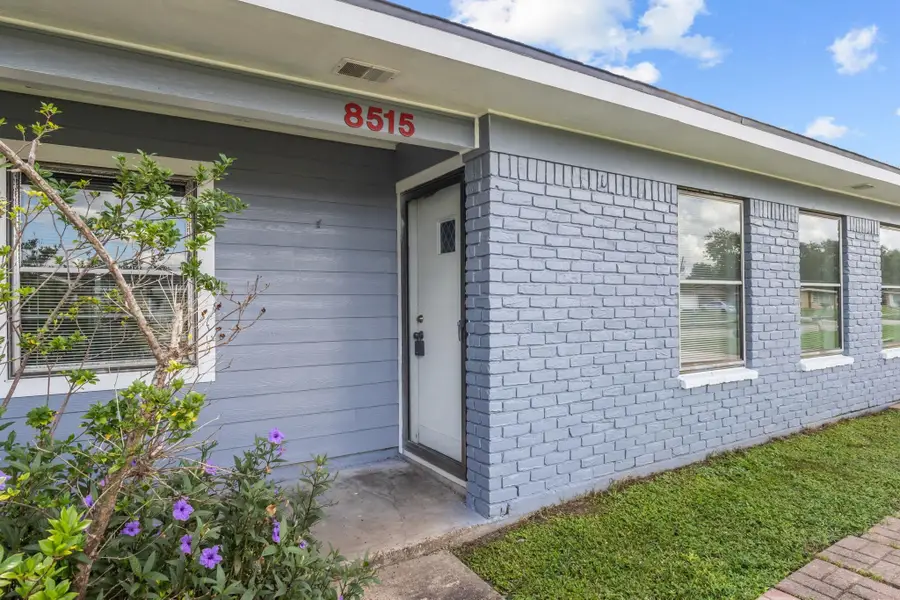 8515 Frazier Dr, Beaumont, TX 77707 - #2