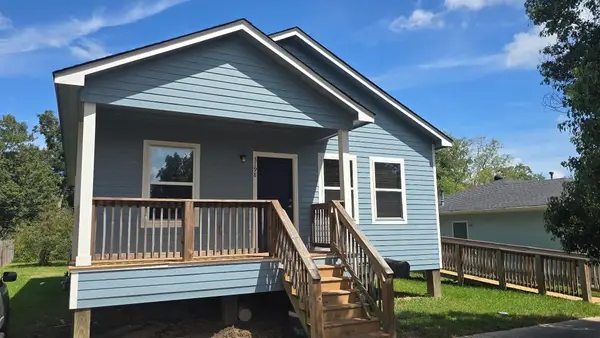 3198 Taft Ave, Groves, TX 77619