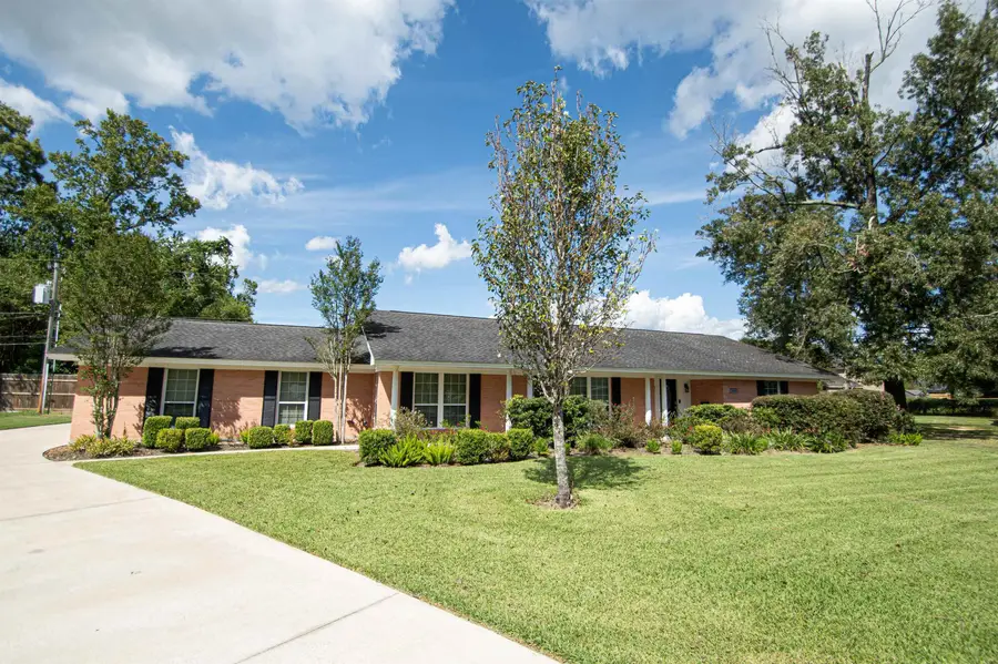 2080 Higgins Circle, Beaumont, TX 77706 - #2
