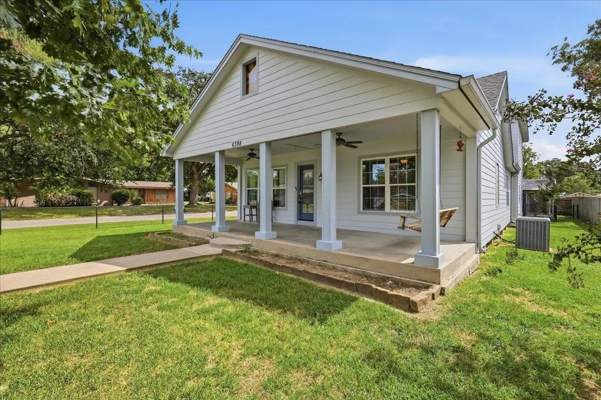 3698 Madison Blvd., Groves, TX 77619 - #1