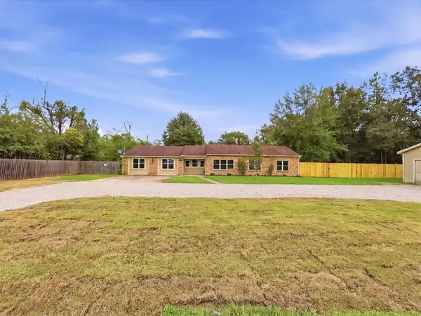 416 Craft Ln., Orange, TX 77632