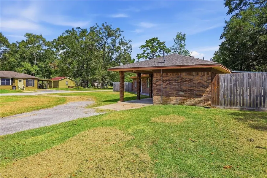3040 Shivers, Vidor, TX 77662 - #3